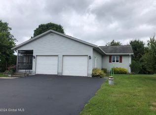 361 Langley Rd, Amsterdam, NY 12010