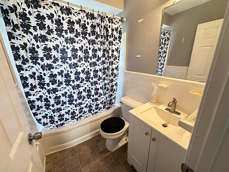 4697 Pelham St — Photo 14