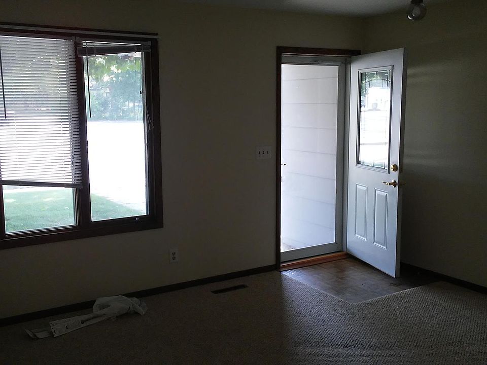2nd image of 329 Washington St
