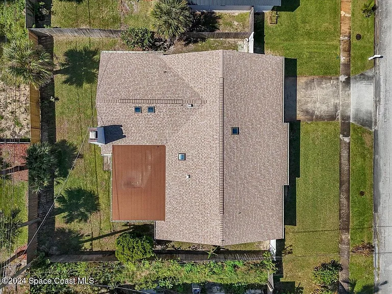 115 Elm Ave — Photo 16