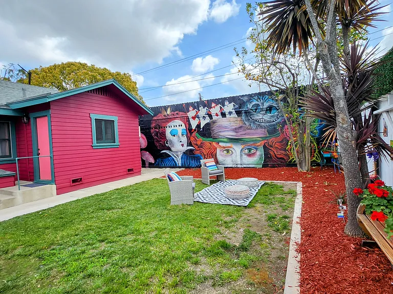 616 W Chapman Ave — Photo 71