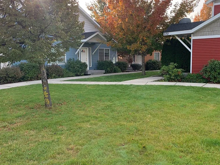 1283 N Forsythia Cir — Photo 3