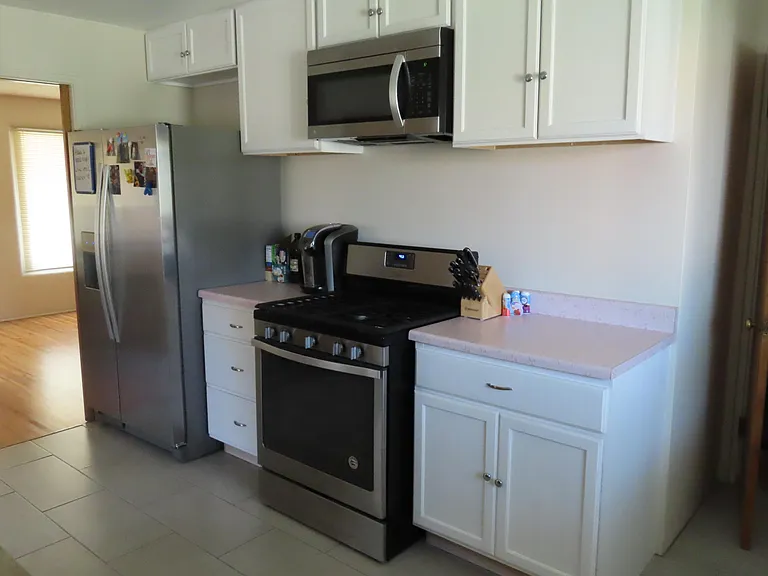 1849 E Georgia St NE — Photo 3