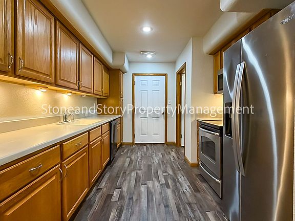 4th image of 4429 SE Oakview Ln