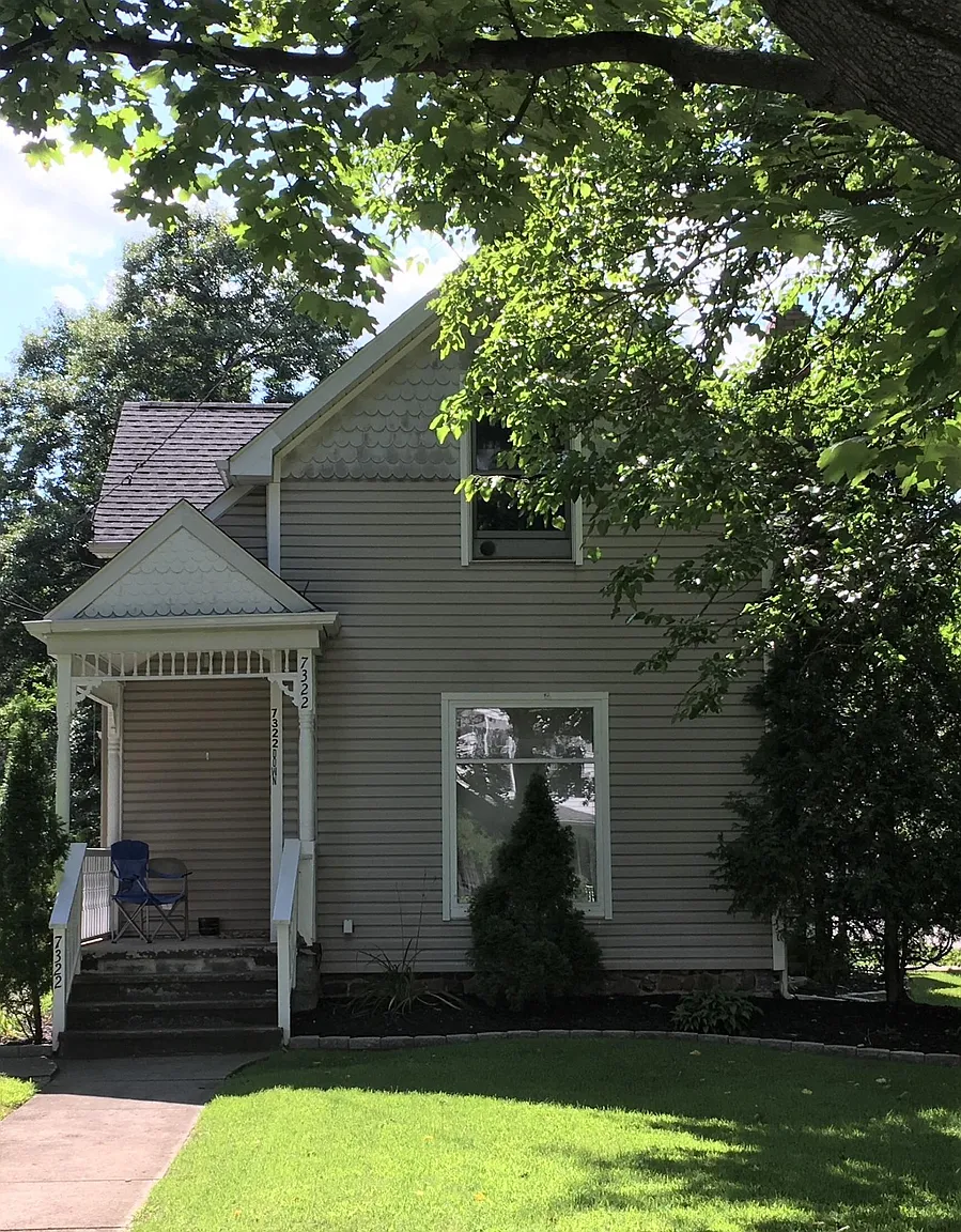 7322 Hart St photo 1