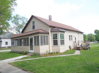 548 4th St, Hancock, MN 56244