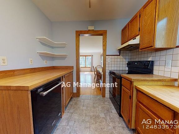 3rd image of 10074 Talbot Ave