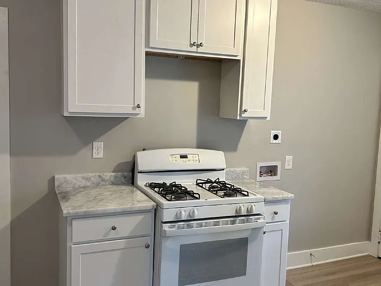 2406 Forest Ave #2406 — Photo 6