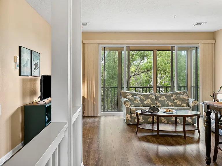 619 Cedars Ct — Photo 7