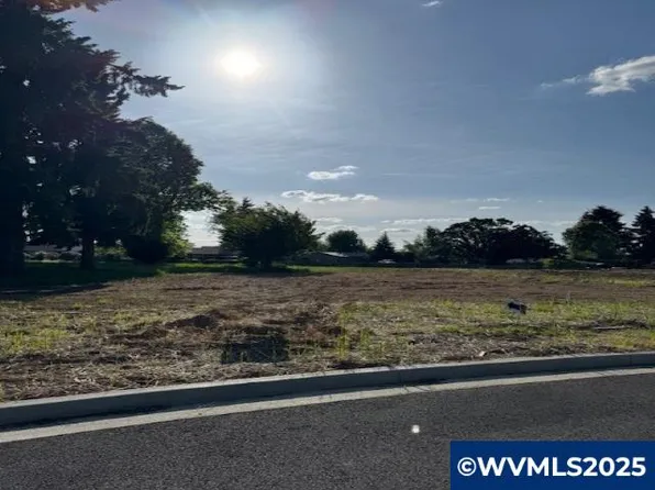 311 NE Clay St, Sublimity, OR 97385