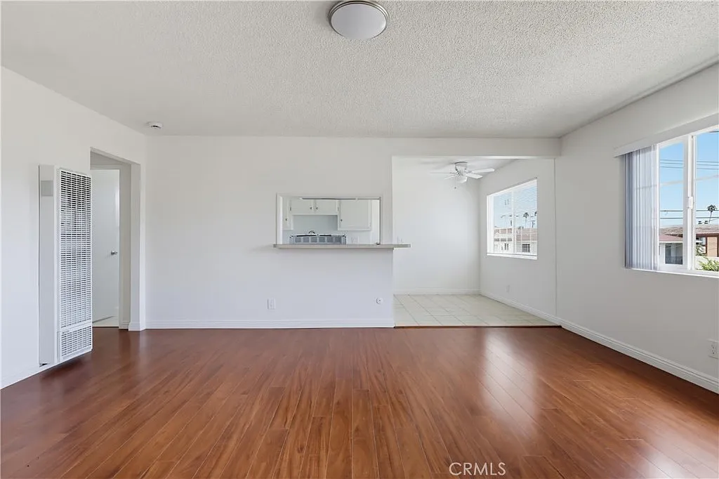 2 bed, 925 sqft, $2,550 — Photo 4
