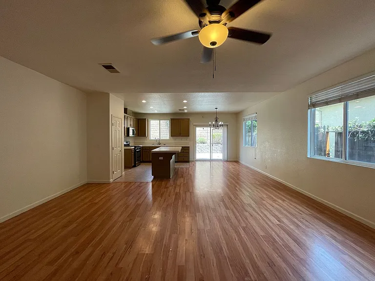 3976 Anastasia Ln — Photo 3