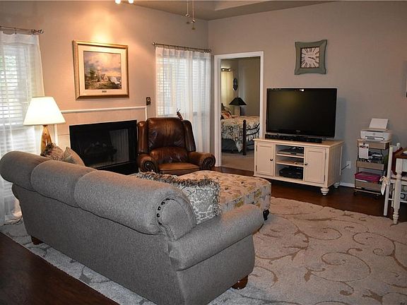 4th image of 3 Westridge Pl