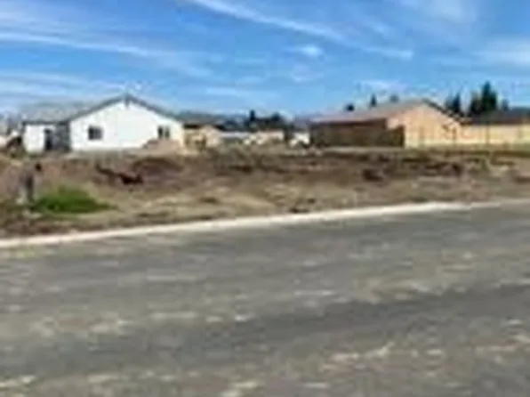 1164 S Ohio St W, Porterville, CA 93257