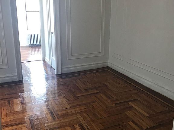 3rd image of 1250 Morrison Ave APT 3E