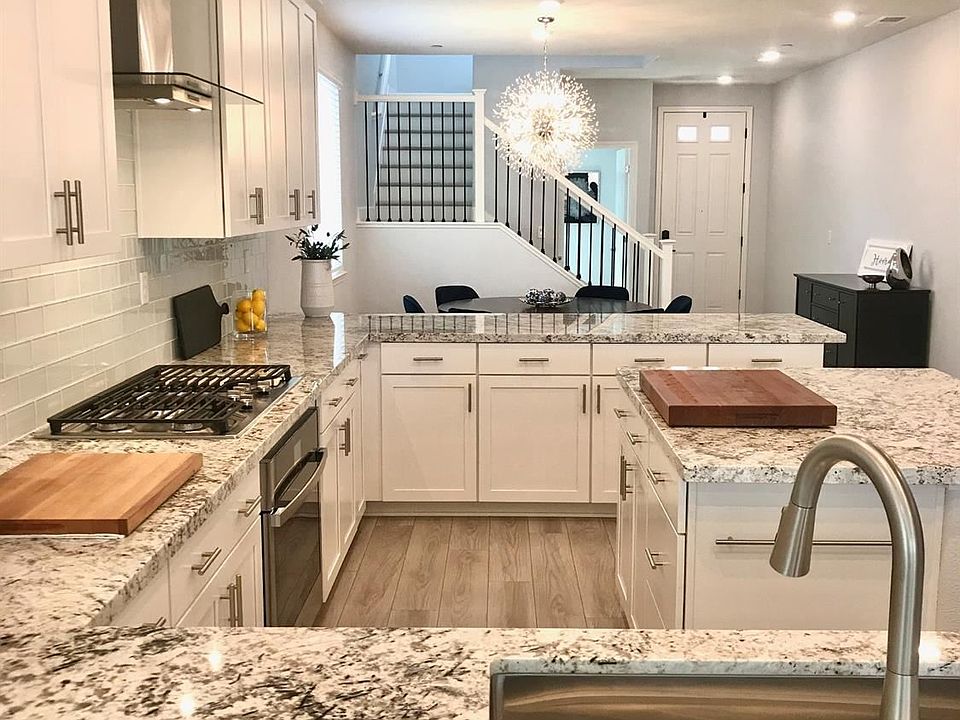 1st image of 2048 Lanesborough St