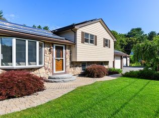 22 Carleton Rd, Tewksbury, MA 01876