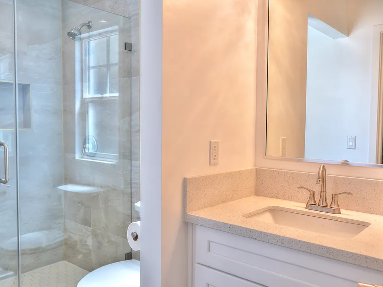 65 N Sierra Bonita Ave — Photo 7