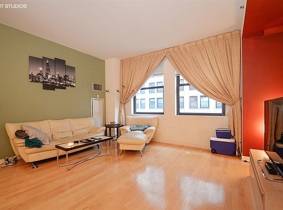3rd image of 5 N Wabash Ave APT 1102