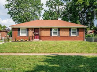 3813 Greenwich Rd, Louisville, KY 40218