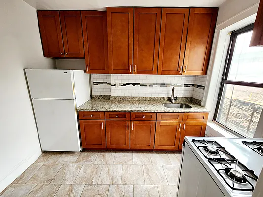 Rented by Brooklyn Property Group LLC | media 20