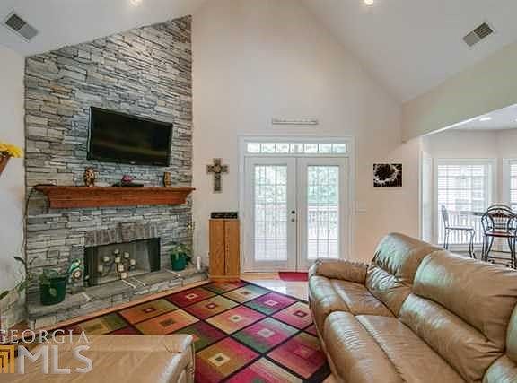 4th image of 4922 Holland View Dr