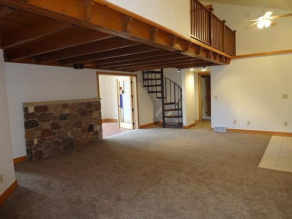 2nd image of 215 Brookwood Dr