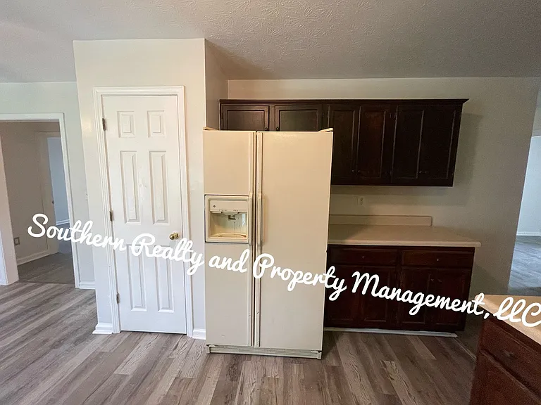 4084 Fitzpatrick Blvd — Photo 17