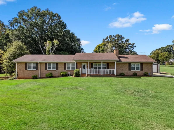 190 McMahan St, Campobello, SC 29322