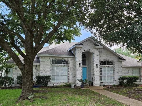 1312 Meadow Mountain Dr, Woodway, TX 76712