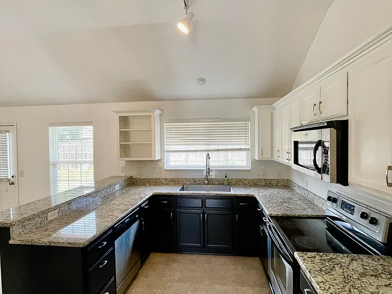 4405 Spotted Owl Cir — Photo 5