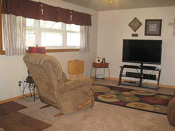4th image of 4115 Dexter Ave
