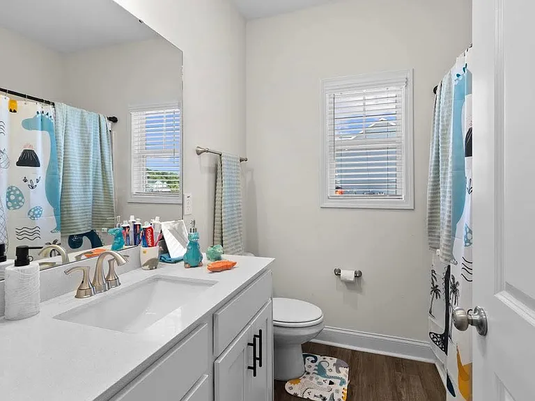 223 Collier Gate St — Photo 24
