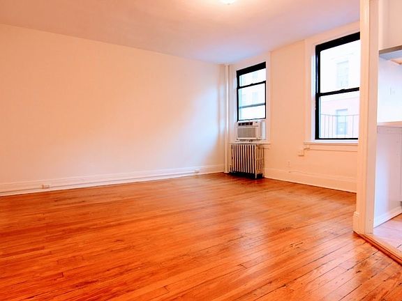 5th image of 213 W 16th St #3