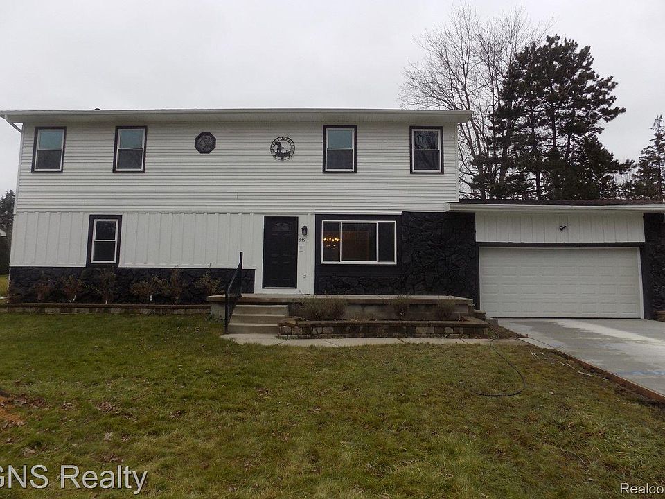 1st image of 349 E Peterson Dr