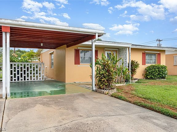 3rd image of 2213 Orchid Rd