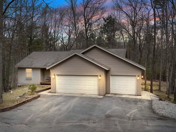 3611 Birch Rd, Traverse City, MI 49696