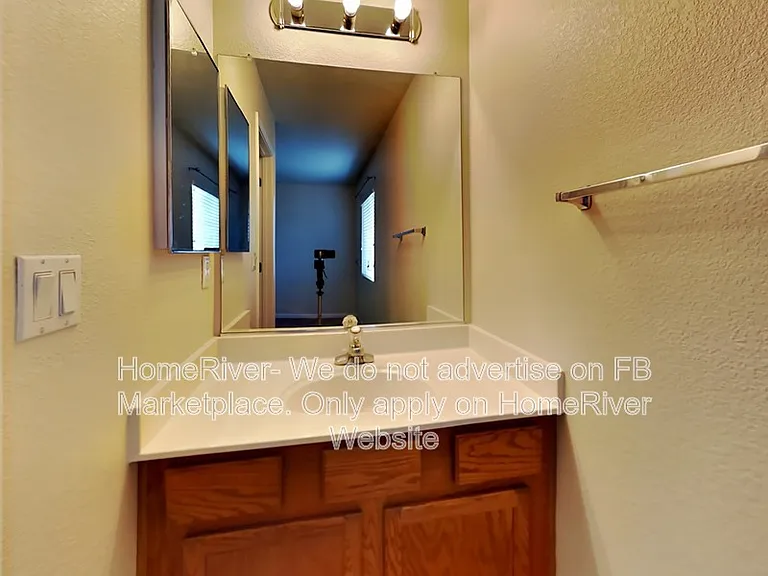1069 Huntly Dr — Photo 19