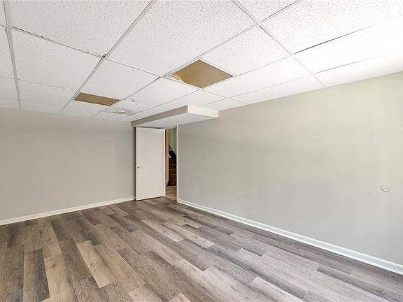 5th image of 4932 Port Dr