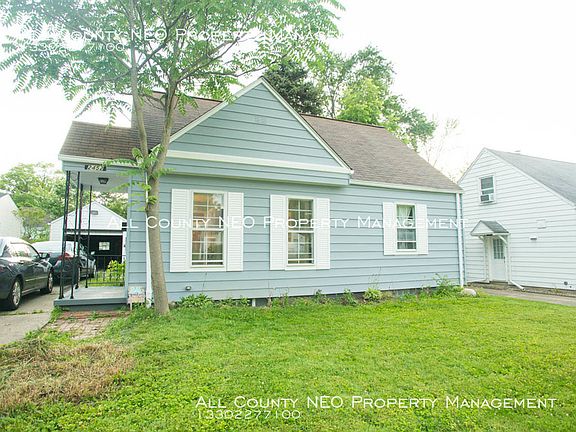 2nd image of 2452 23rd St