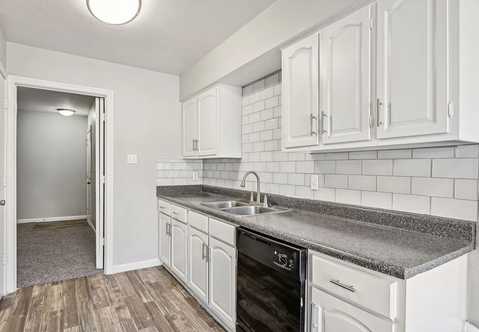 Forest Ridge Apartments — Photo 3