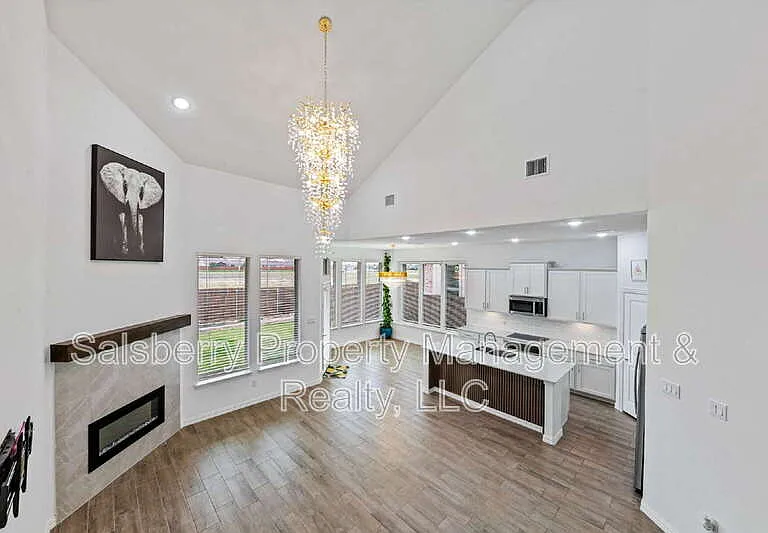 149 Cherryvale Ln — Photo 3