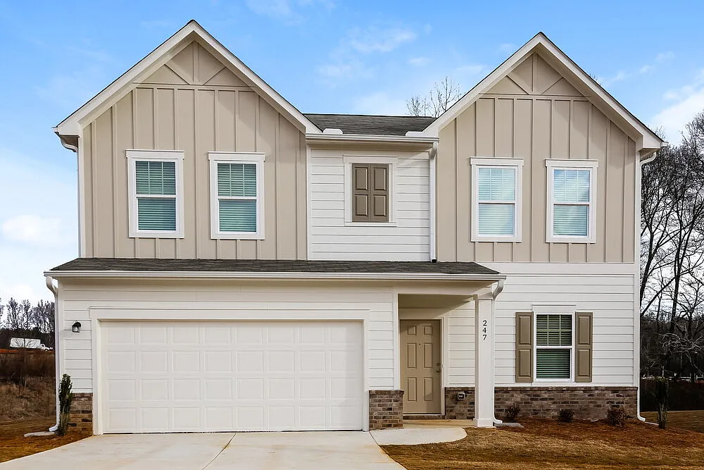 4 bed, 2.5 bath, 2095 sqft, $2,065 — Photo 1