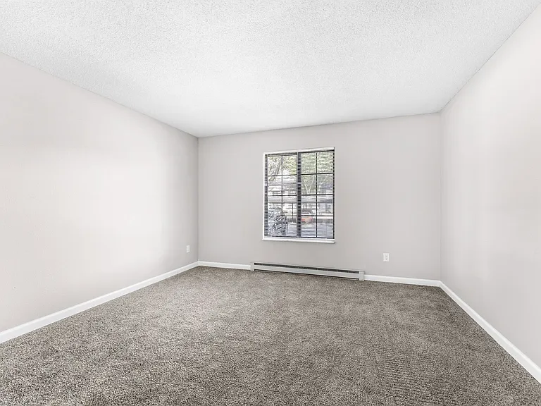 Walnut Woods Apartments — Photo 48
