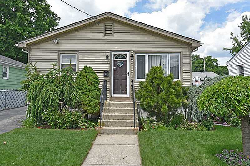 1st image of 37 Auburn Ave