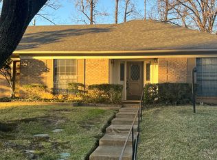 307 Hampton Ct, Longview, TX 75605
