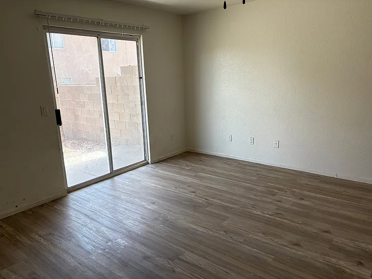 1101 Potro Dr #2 — Photo 5