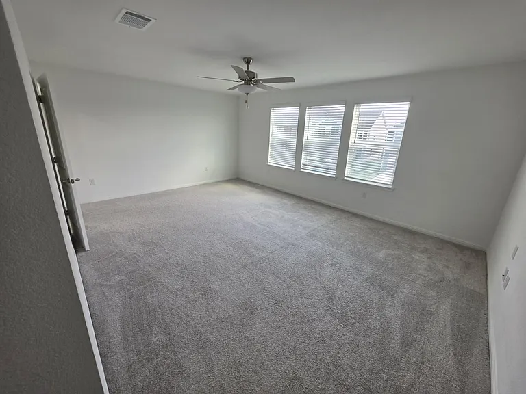 2913 Tavern Dr — Photo 13