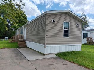 25 Locust St, Crestline, OH 44827