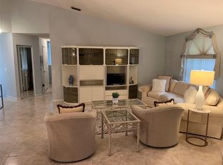5217 Brisata Cir APT J, Boynton Beach, FL 33437